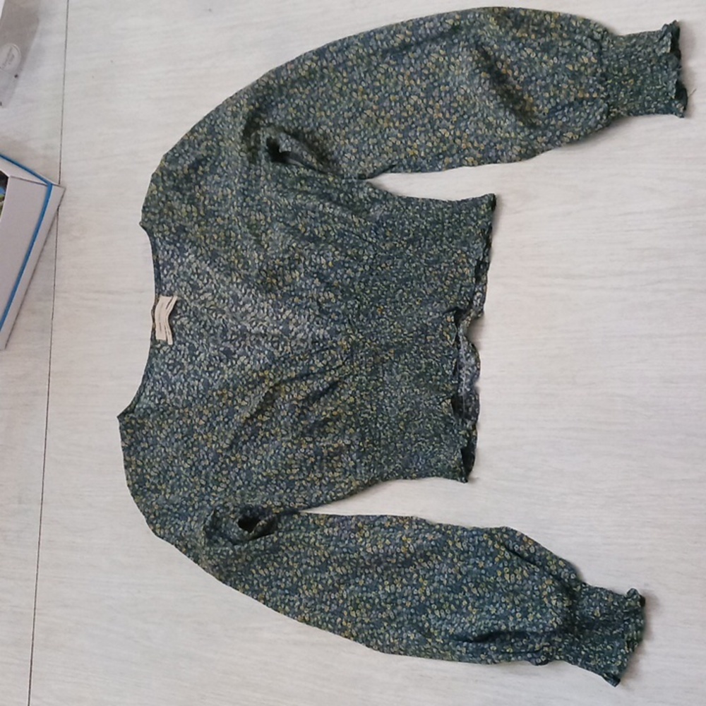 Urban Outfitters, size S, green, lavender & yellow floral top